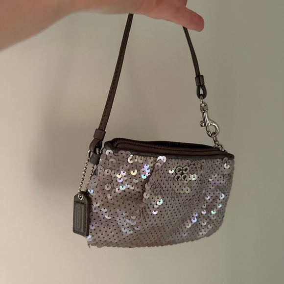Coach mini Sequin Clutch Bag - Silver - Picture 5 of 7